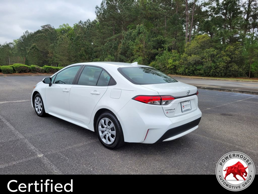 Used 2021 Toyota Corolla LE image 4