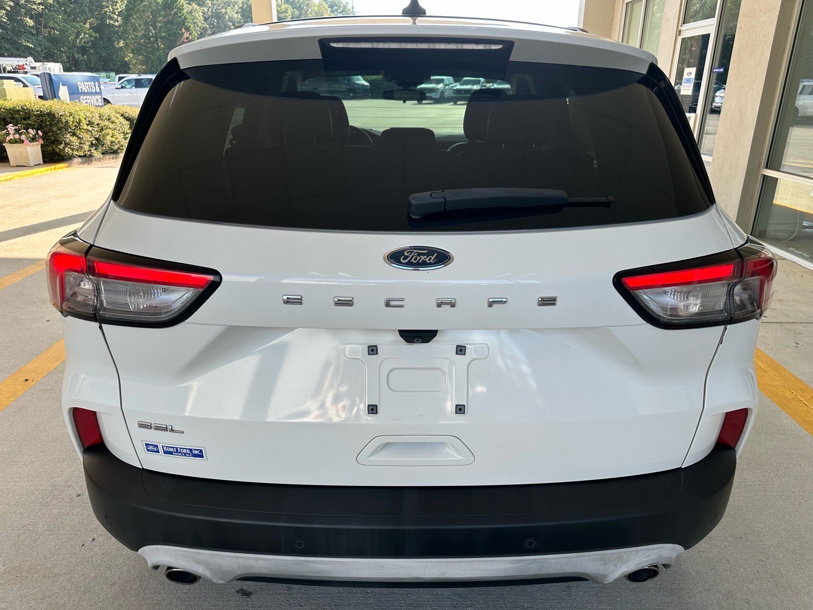 Certified 2020 Ford Escape SEL FWD image 11