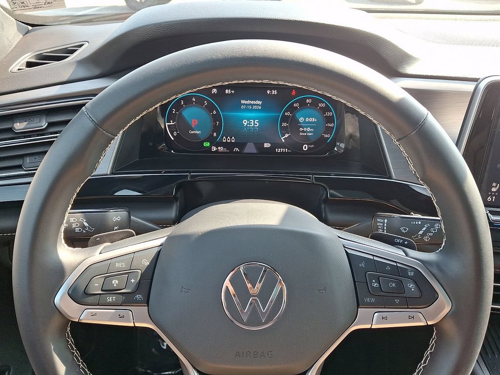 Used 2025 Volkswagen Atlas Cross Sport SE AWD/4WD image 19