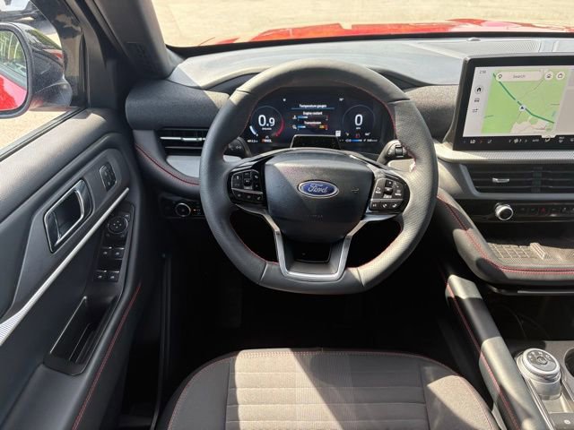Certified 2025 Ford Explorer ST-Line w/ Premium Package image 13
