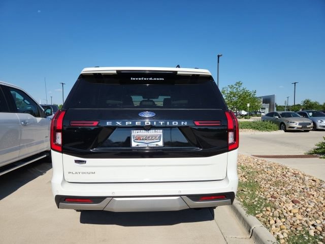Certified 2025 Ford Expedition Platinum AWD/4WD image 3