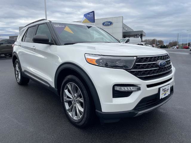 Certified 2022 Ford Explorer XLT w/ Equipment Group 202A image 2