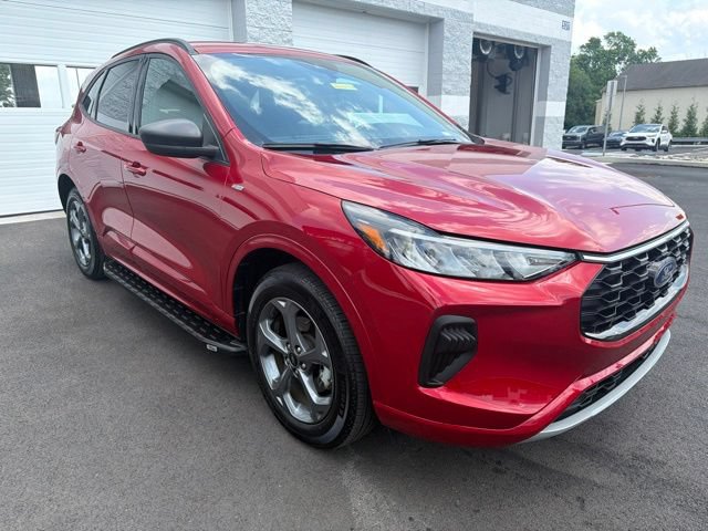 Certified 2024 Ford Escape ST-Line w/ Tech Pack #1 AWD/4WD image 8