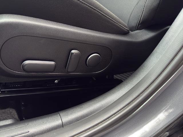 Used 2025 Hyundai Kona SEL image 16