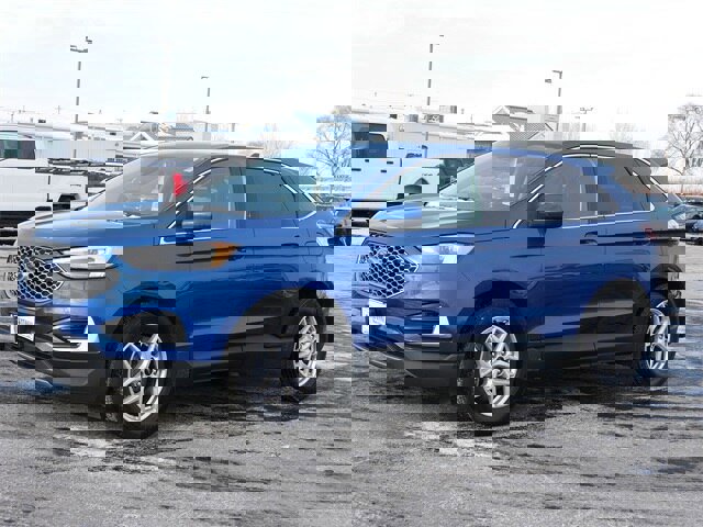 Certified 2023 Ford Edge SEL image 4
