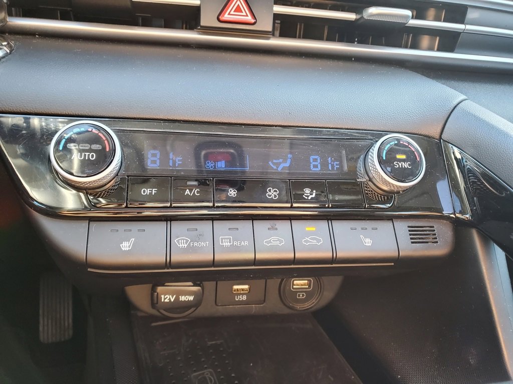 Used 2022 Hyundai Elantra SEL w/ Convenience + Premium Package image 25