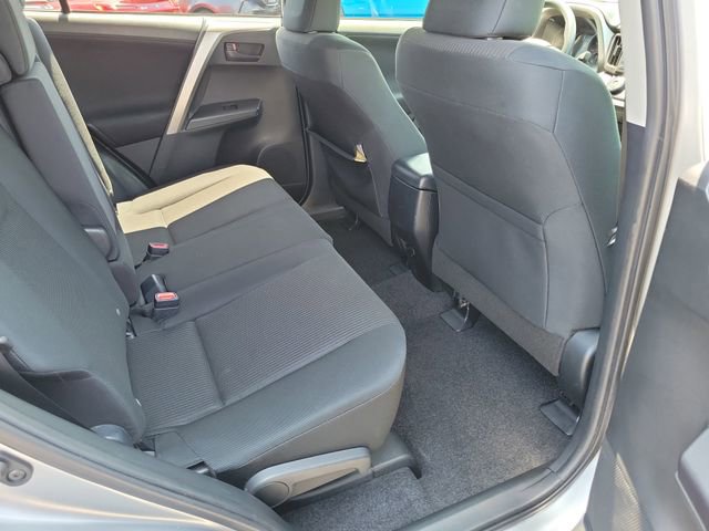 Used 2018 Toyota RAV4 LE w/ All Weather Liner Package FWD image 14