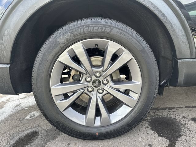 Certified 2023 Ford Explorer XLT w/ Equipment Group 202A AWD/4WD image 13