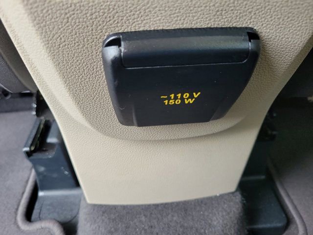 Certified 2017 Ford Escape Titanium image 18