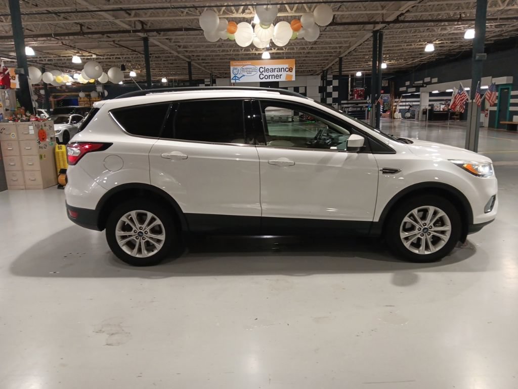 Certified 2018 Ford Escape SEL w/ Ford Safe & Smart Package AWD/4WD image 10