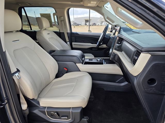 Certified 2023 Ford Expedition Platinum image 29