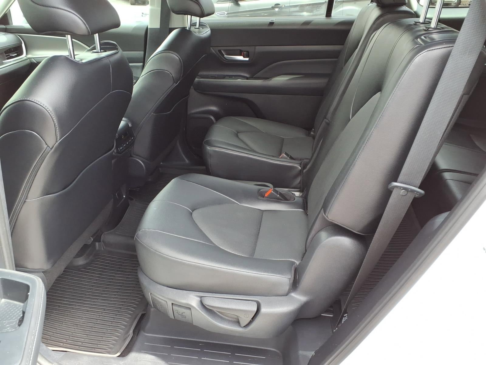 Used 2024 Toyota Grand Highlander FWD image 18