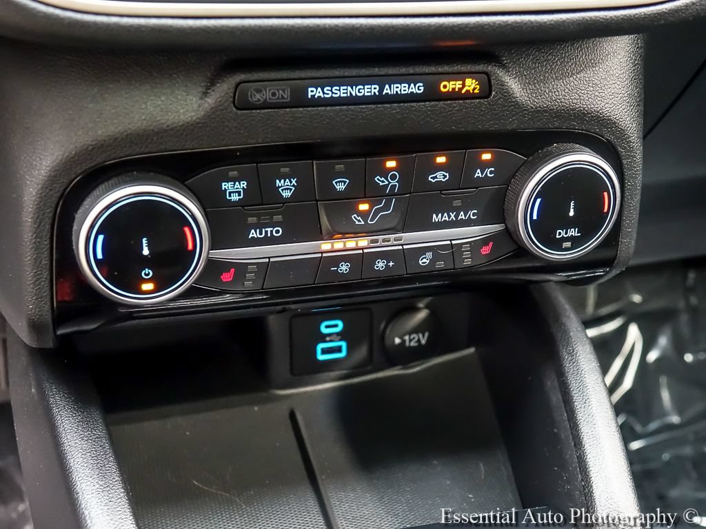 Certified 2022 Ford Escape SEL w/ SEL Stealth AWD Package image 19