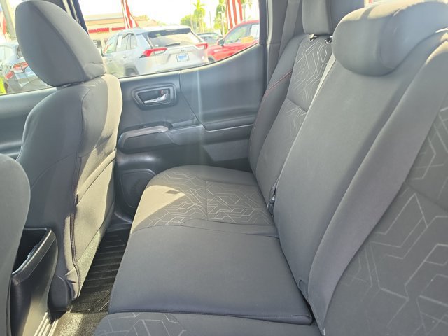 Used 2018 Toyota Tacoma TRD Sport RWD image 13