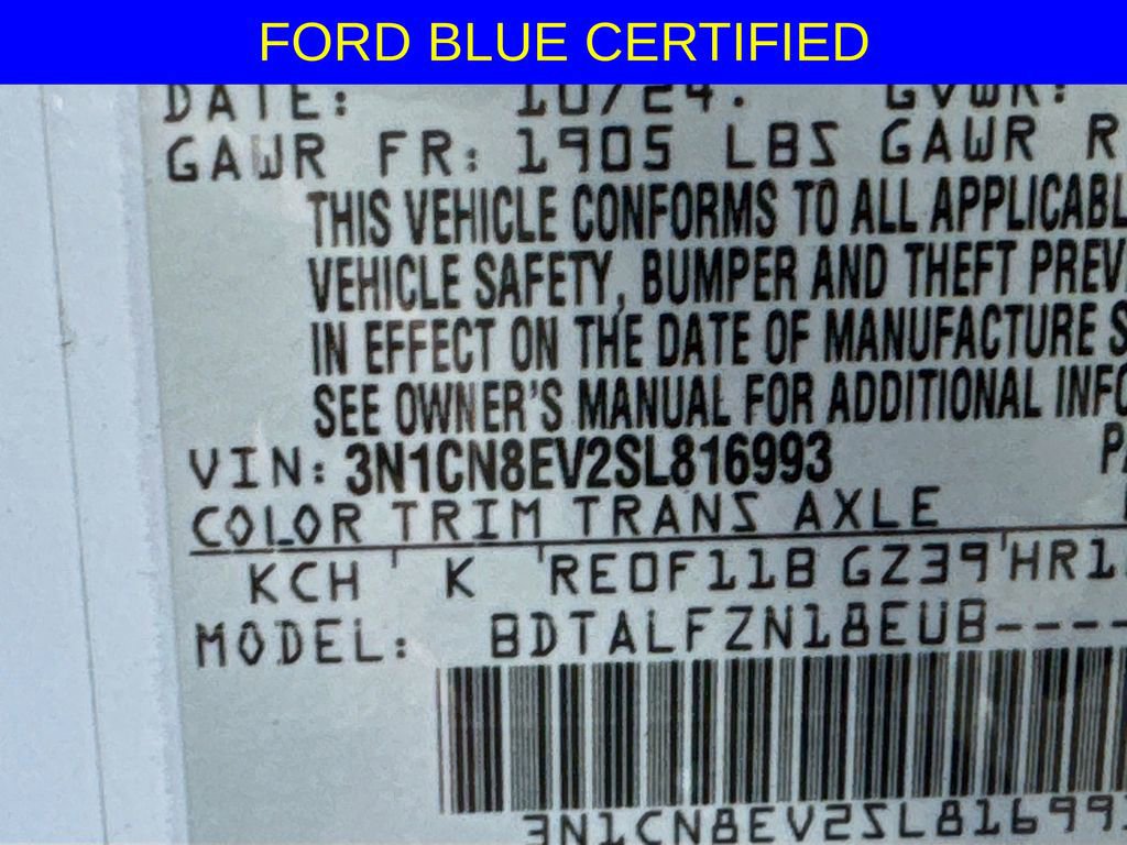 Used 2025 Nissan Versa SV image 27