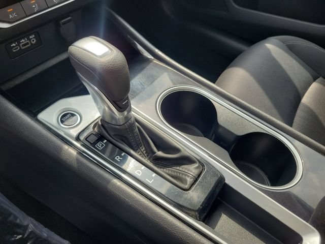 Used 2024 Nissan Altima 2.5 SV FWD image 17