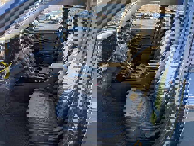 Used 2025 Chevrolet Trax LT w/ Driver Confidence Package image 15