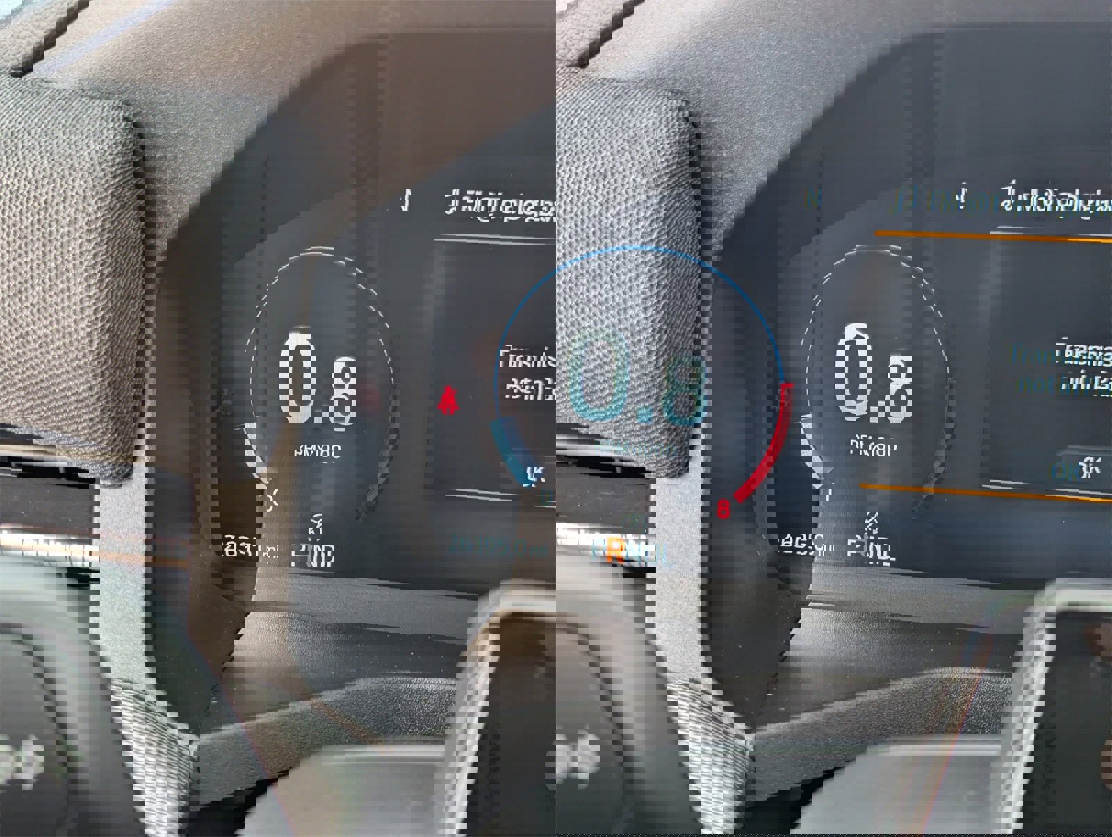 Certified 2025 Ford Explorer ST-Line w/ ST-Line Street Pack image 31