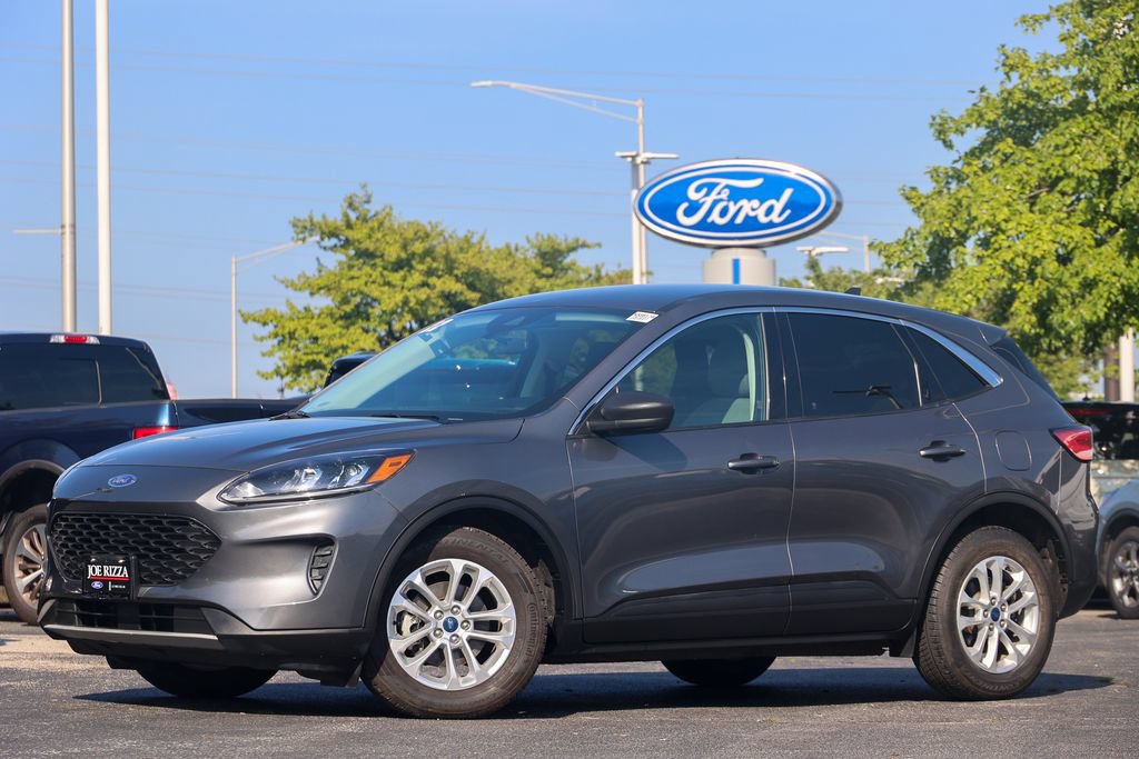 Certified 2022 Ford Escape SE w/ Cold Weather Package FWD image 1