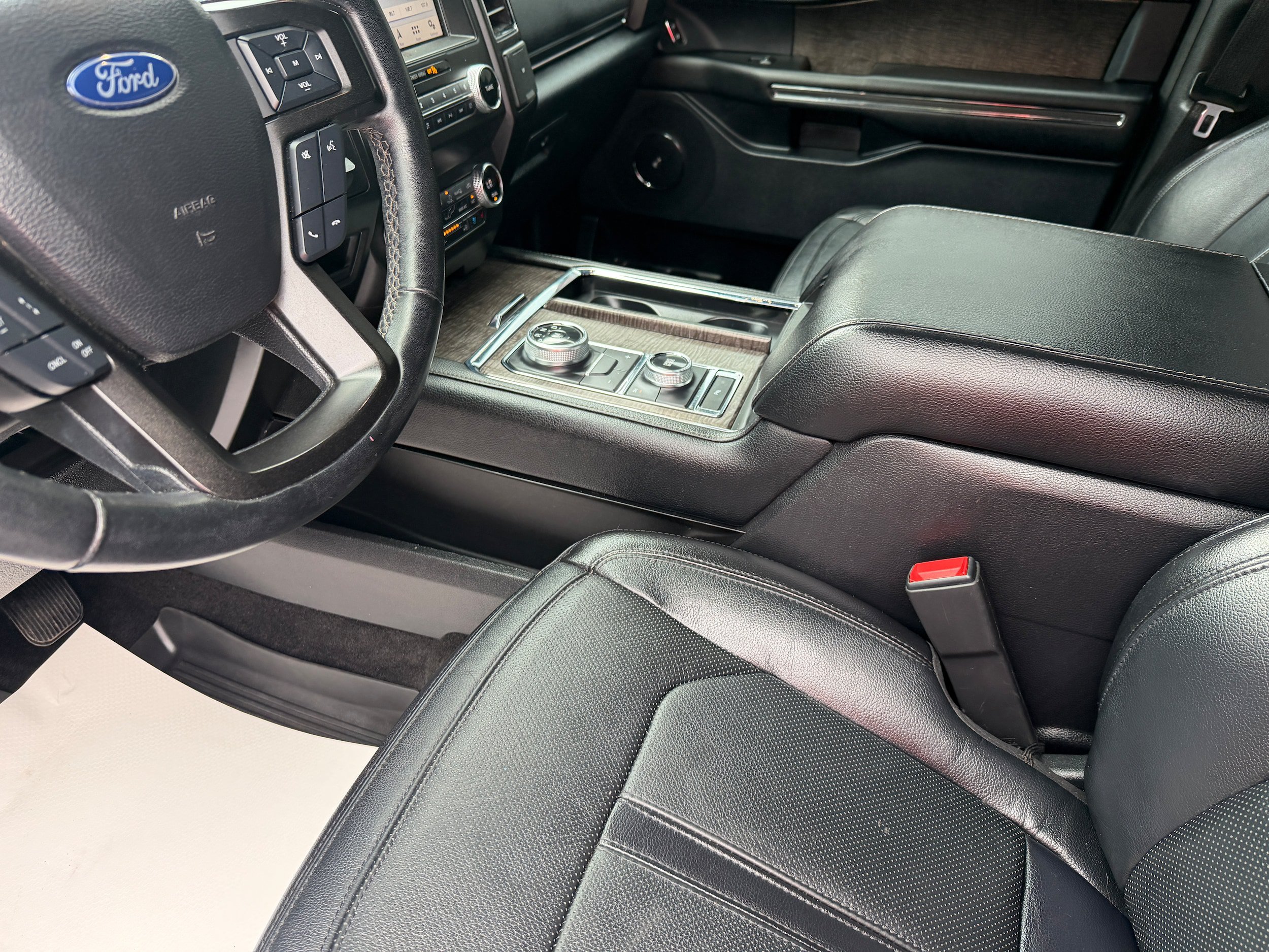 Certified 2019 Ford Expedition Max Limited w/ Driver Assistance Package AWD/4WD image 15