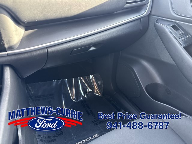 Used 2025 Nissan Rogue S FWD image 22