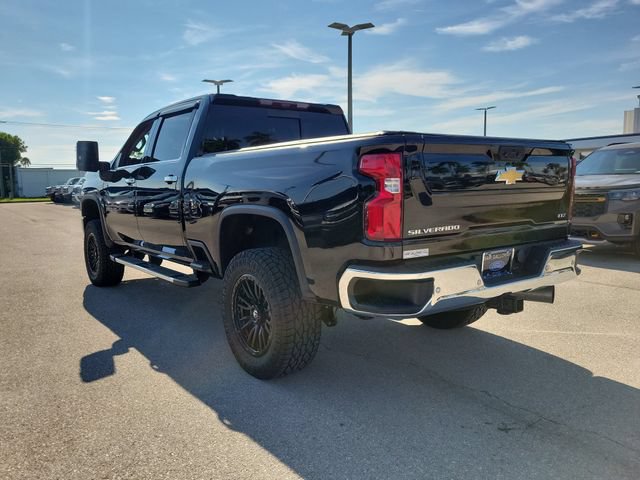 Used 2024 Chevrolet Silverado 2500 LTZ w/ LTZ Premium Package AWD/4WD image 4