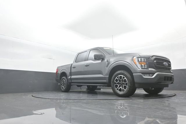 Certified 2022 Ford F150 XLT w/ Equipment Group 302A High image 25