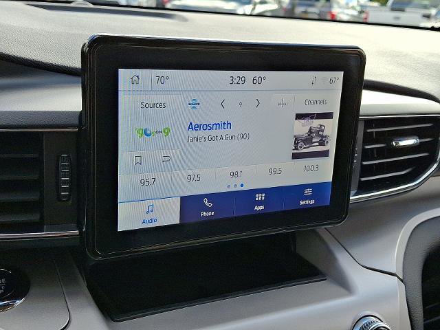 Certified 2024 Ford Explorer XLT w/ Equipment Group 202A image 17