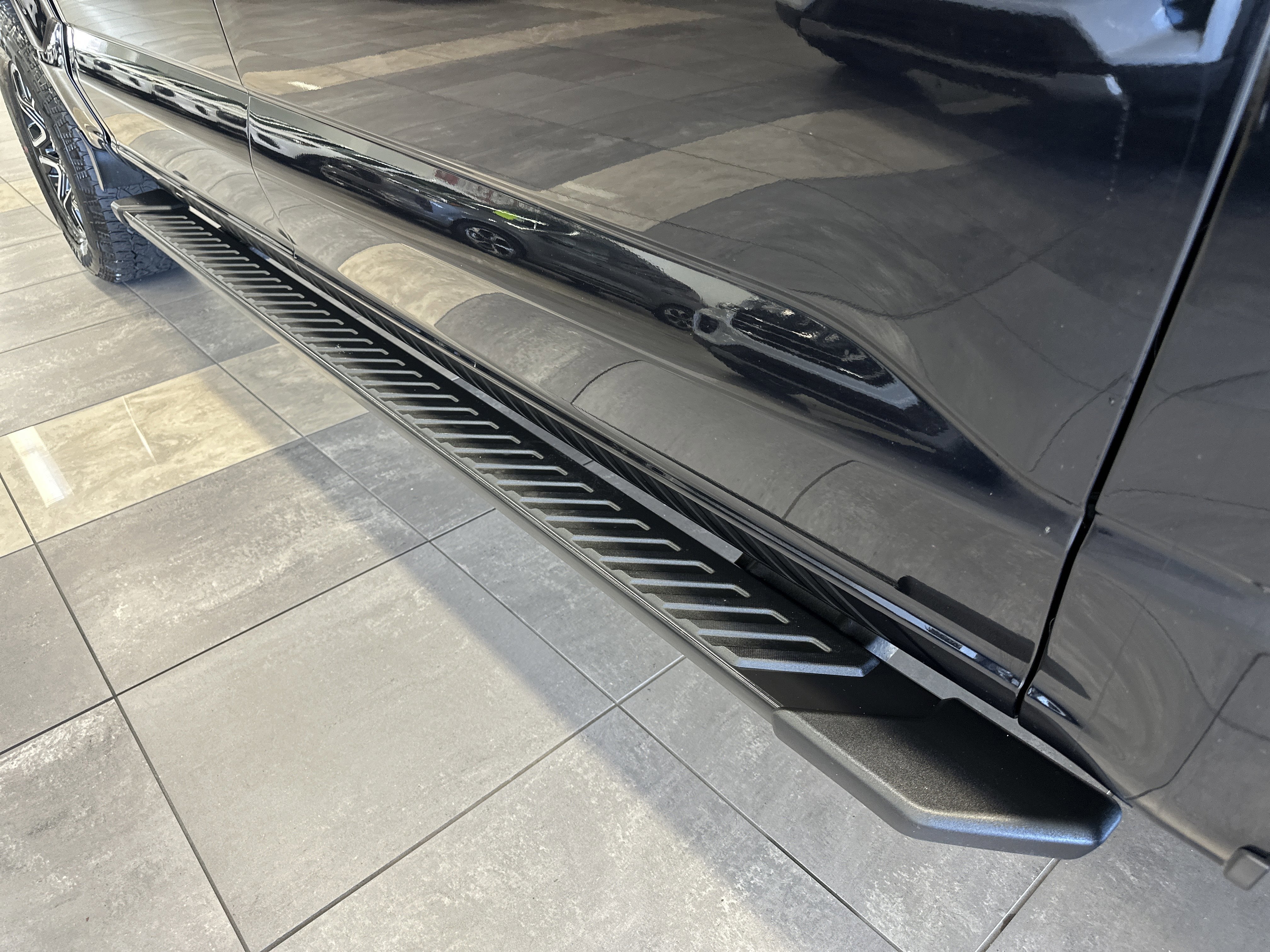 Certified 2023 Ford F150 XLT w/ Equipment Group 302A High image 17