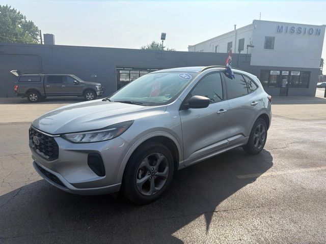 Certified 2024 Ford Escape ST-Line w/ Tech Pack #1 AWD/4WD image 7