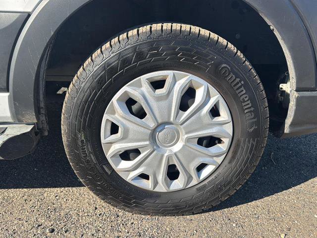 Certified 2022 Ford Transit 250 w/ Exterior Upgrade Package image 18