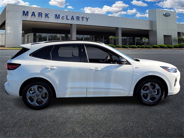 Certified 2024 Ford Escape ST-Line w/ Tech Pack #1 image 6