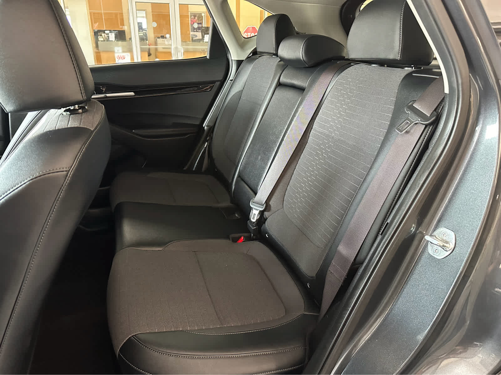 Used 2023 Kia Seltos S w/ Navigation Package AWD/4WD image 36