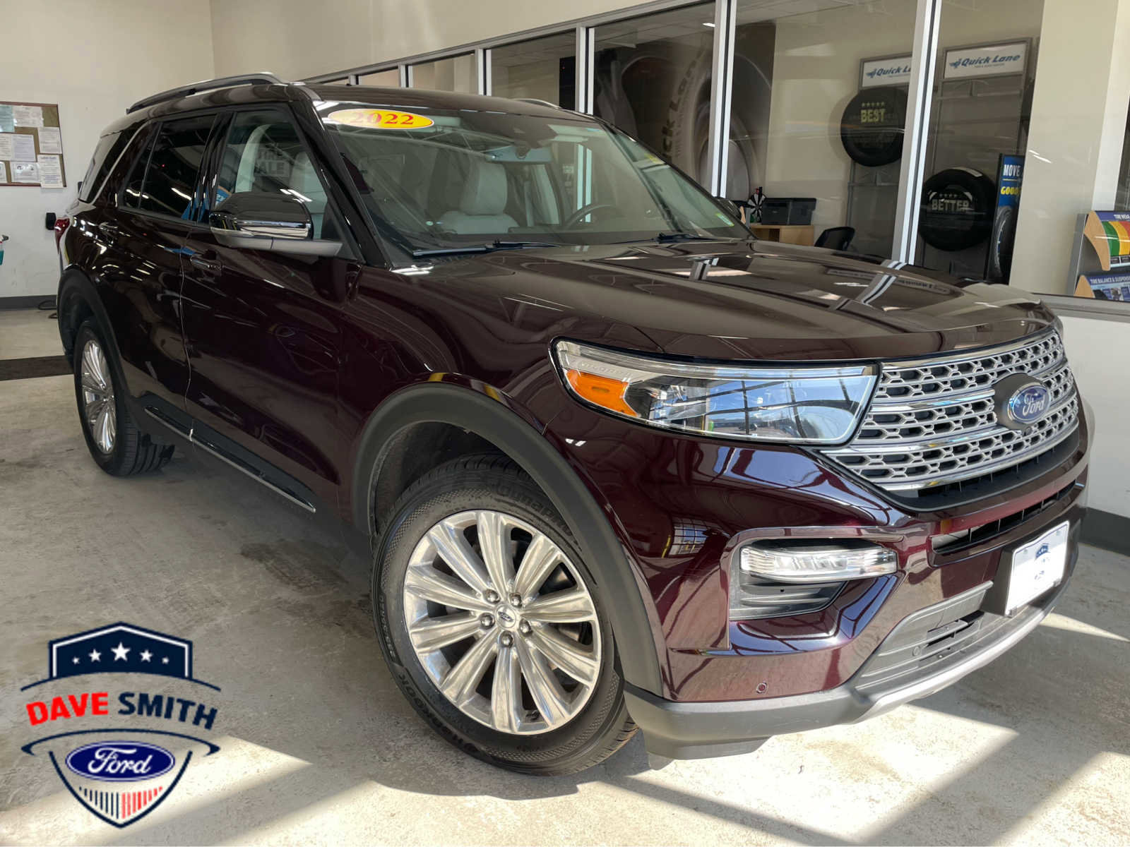Certified 2022 Ford Explorer Limited w/ Equipment Group 301A AWD/4WD image 1