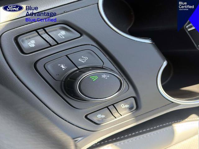 Used 2024 GMC Terrain SLT FWD image 29