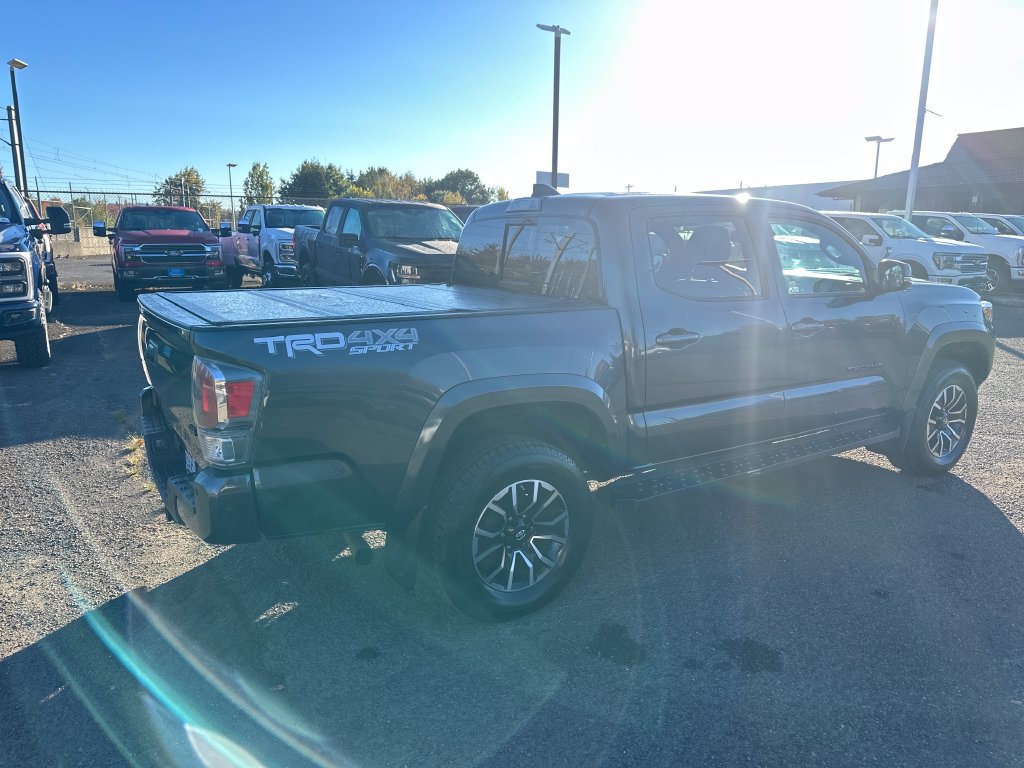 Used 2020 Toyota Tacoma TRD Sport w/ Technology Package AWD/4WD image 7