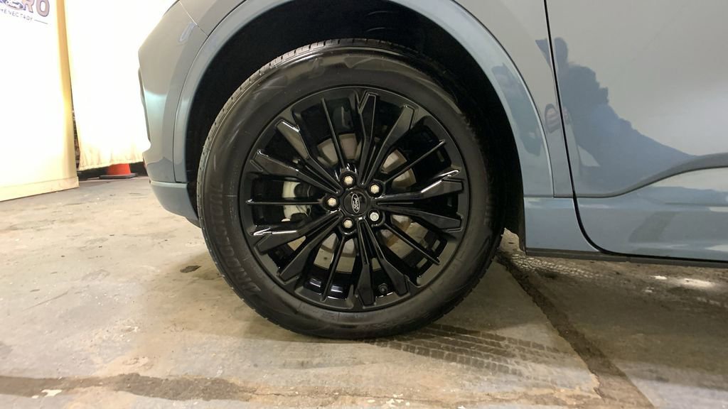 Certified 2023 Ford Escape ST-Line Elite image 47