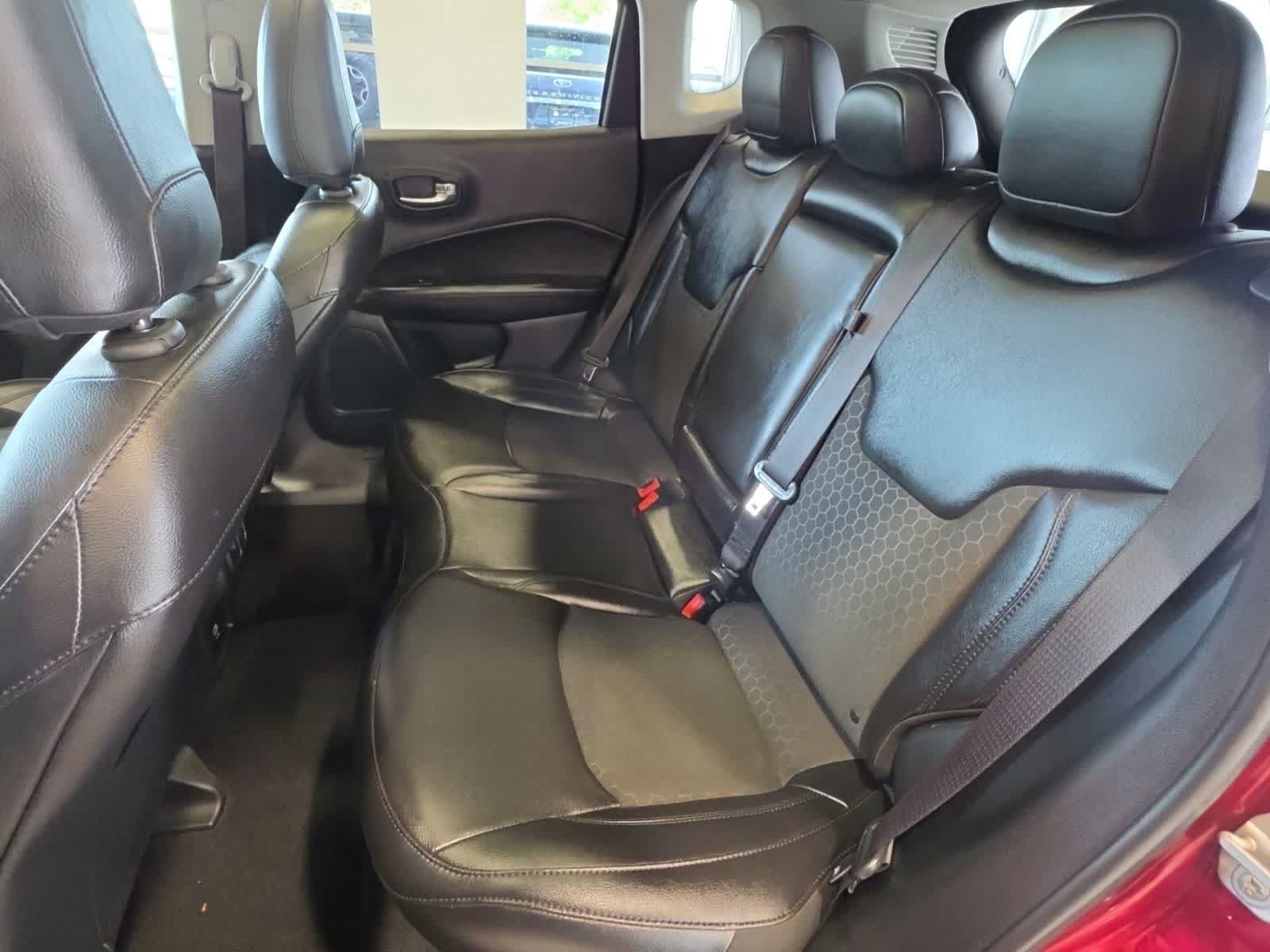 Used 2021 Jeep Compass Latitude w/ Sun and Sound Group AWD/4WD image 32
