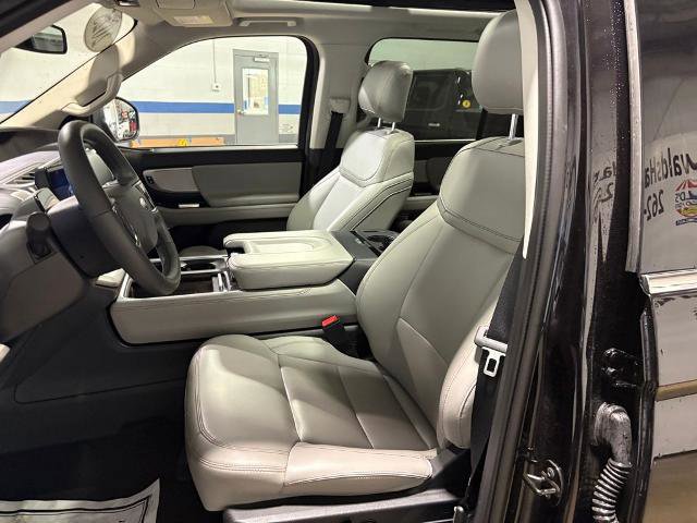 Certified 2025 Ford Expedition Active AWD/4WD image 8
