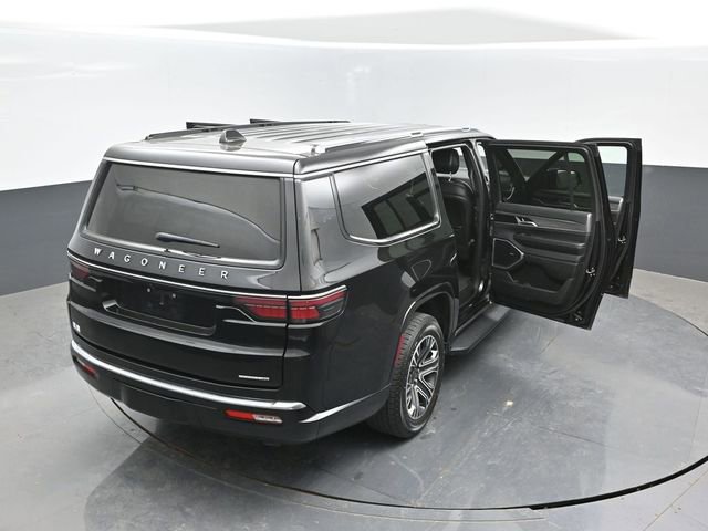 Used 2024 Jeep Wagoneer L Series II w/ Flexible Seating Group AWD/4WD image 23