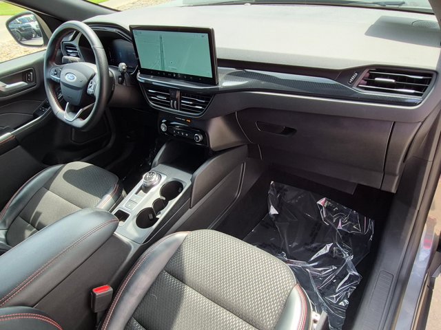 Certified 2024 Ford Escape ST-Line w/ Tech Pack #1 FWD image 39