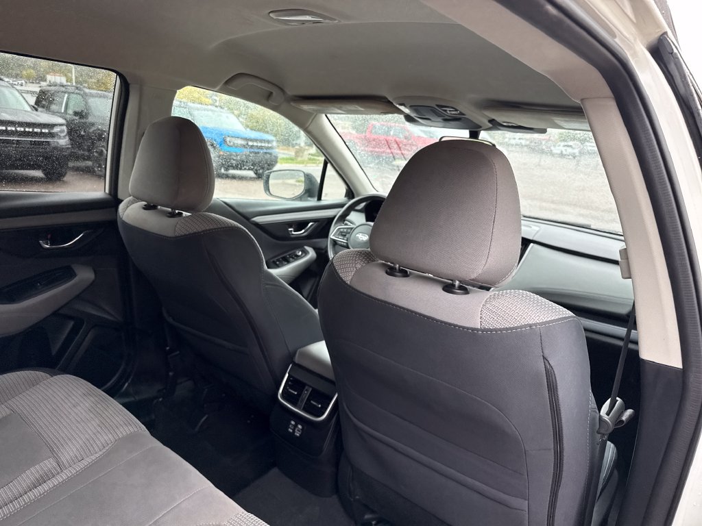 Used 2023 Subaru Outback Premium AWD/4WD image 31