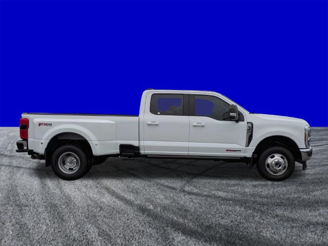 Certified 2026 Ford F350 Lariat w/ Lariat Ultimate Package AWD/4WD image 3