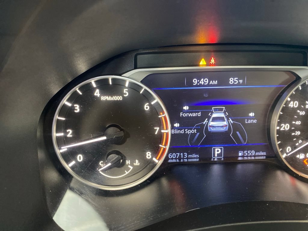 Used 2024 Nissan Altima 2.5 SV FWD image 5