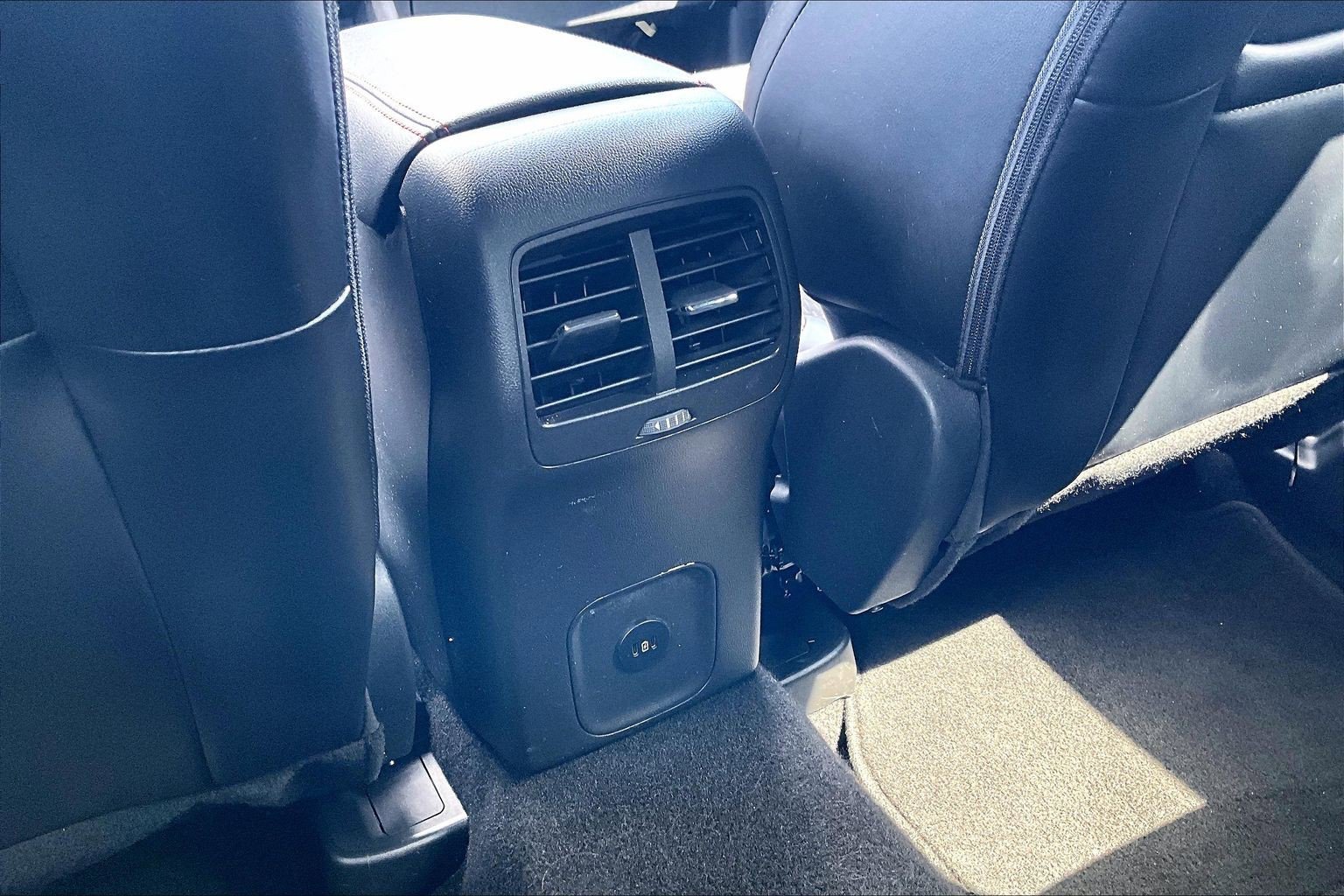 Certified 2025 Ford Escape ST-Line FWD image 33