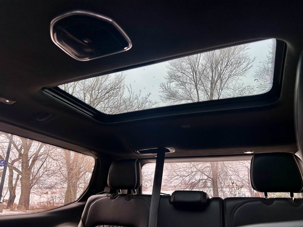 Used 2022 Jeep Grand Wagoneer Series III w/ Rear Seat Video Group 1 image 37