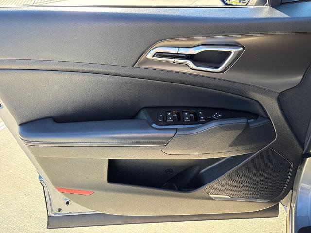 Used 2023 Kia Sportage EX image 15