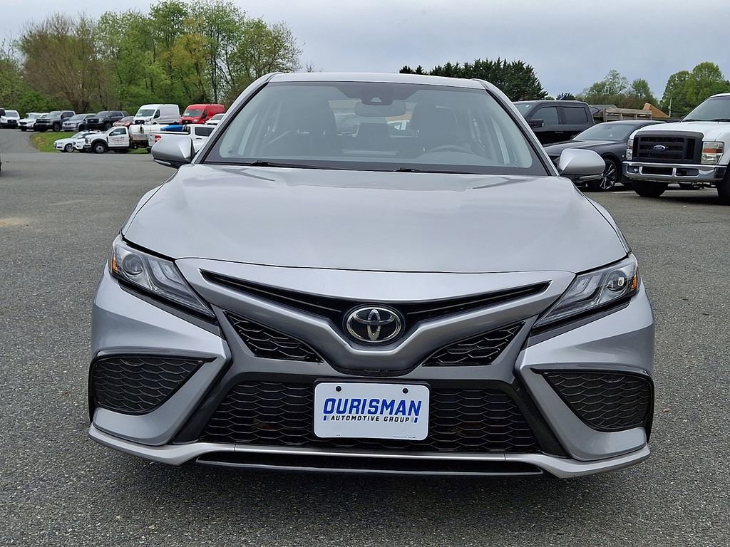 Used 2022 Toyota Camry XSE FWD image 2