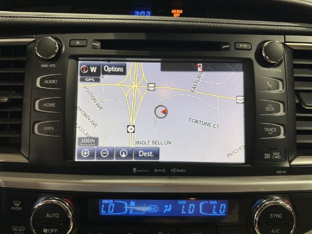 Used 2017 Toyota Highlander XLE FWD image 24