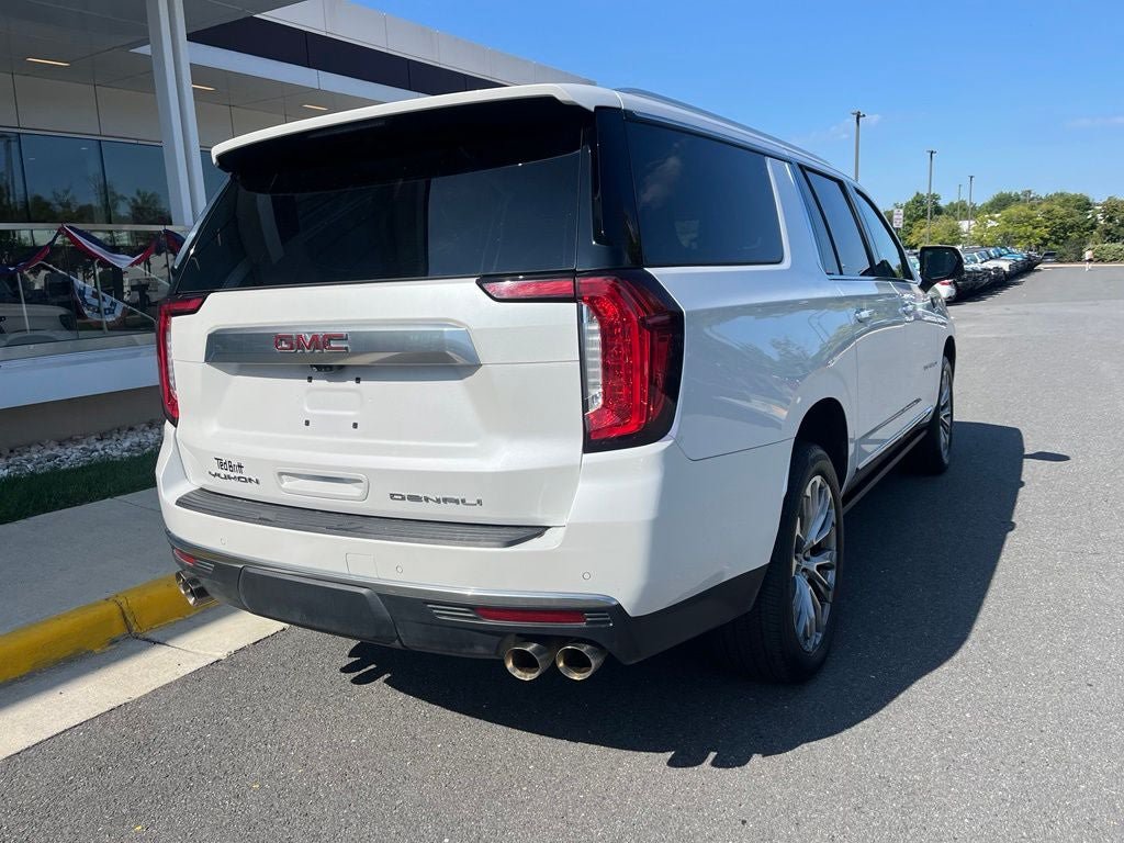Used 2021 GMC Yukon XL Denali w/ Denali Premium Package AWD/4WD image 9